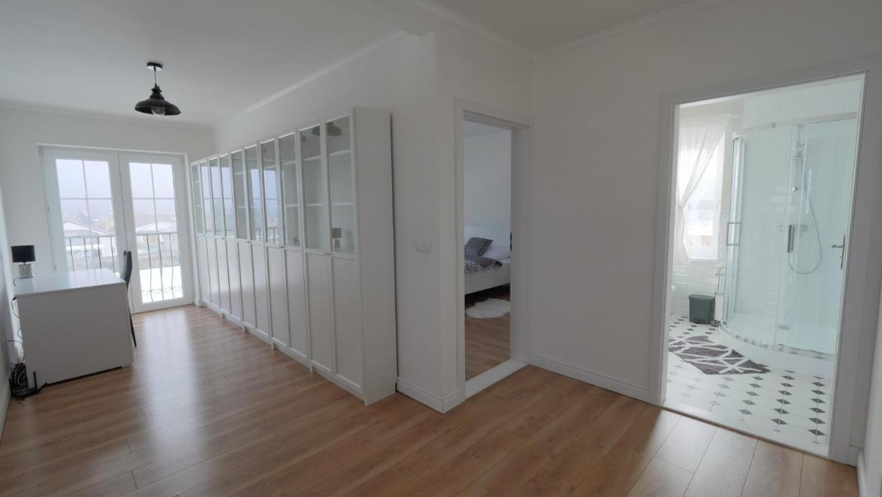 הוילה Liptovský Mikuláš Apartmanovy Dom S Virivkou, Pod Secnom, Liptovsky Jan מראה חיצוני תמונה