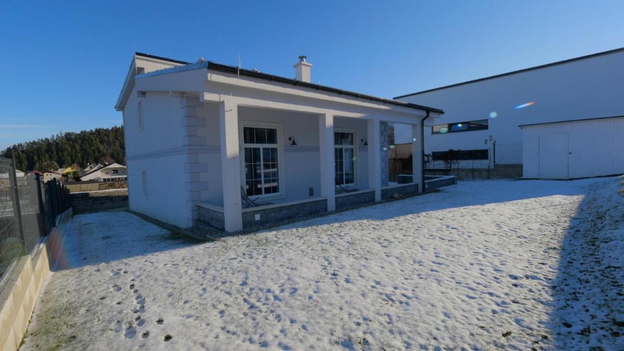 הוילה Liptovský Mikuláš Apartmanovy Dom S Virivkou, Pod Secnom, Liptovsky Jan מראה חיצוני תמונה