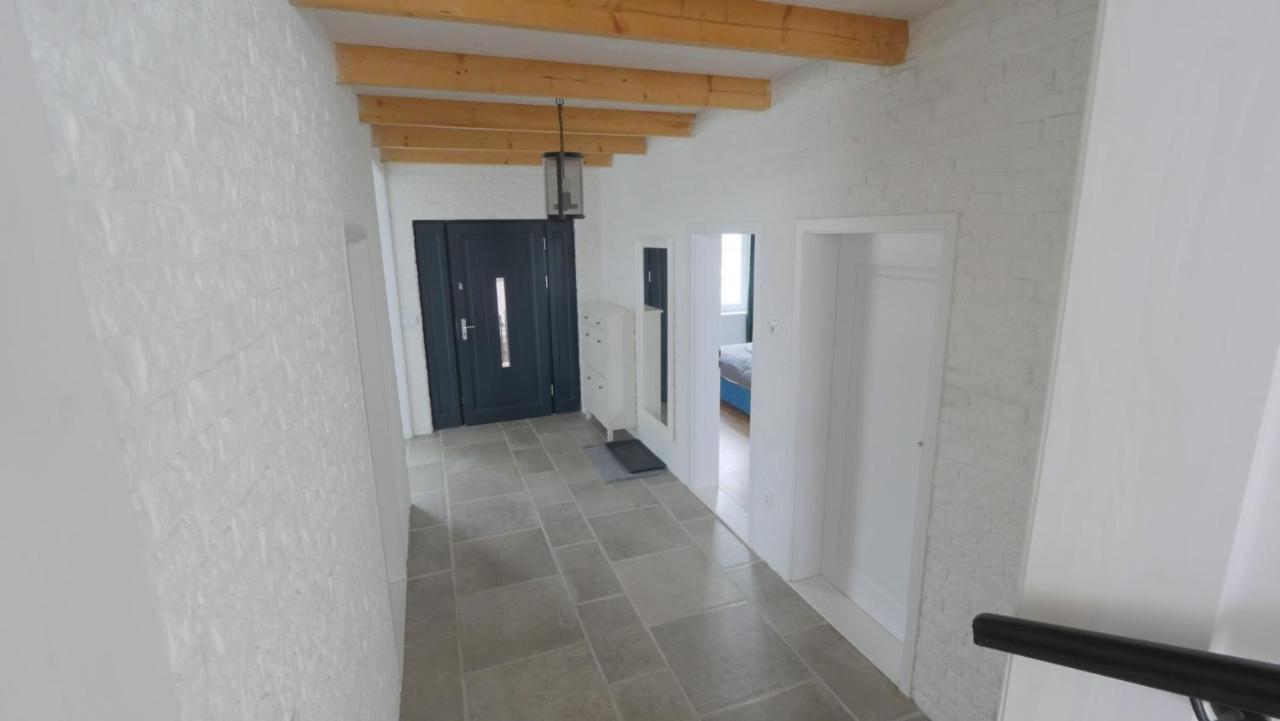 הוילה Liptovský Mikuláš Apartmanovy Dom S Virivkou, Pod Secnom, Liptovsky Jan מראה חיצוני תמונה