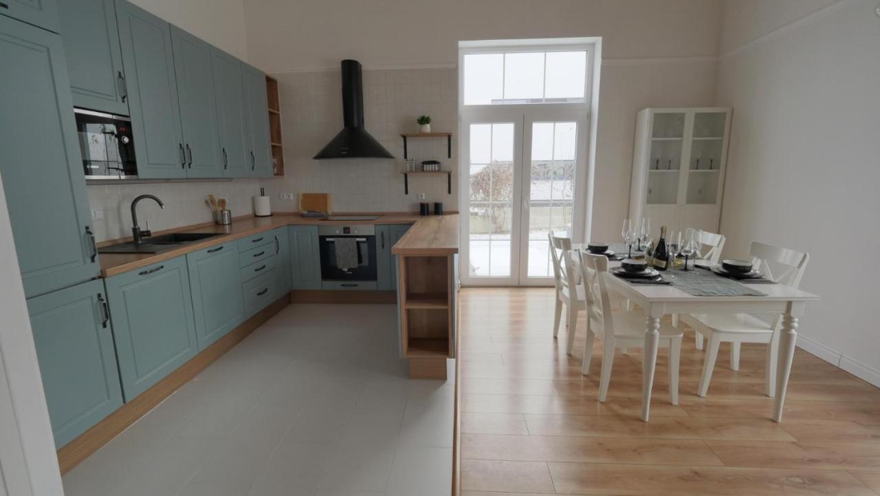 הוילה Liptovský Mikuláš Apartmanovy Dom S Virivkou, Pod Secnom, Liptovsky Jan מראה חיצוני תמונה