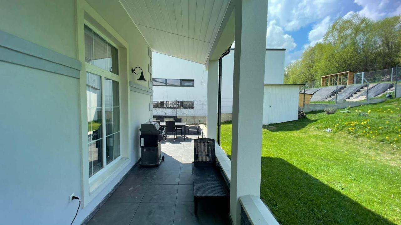הוילה Liptovský Mikuláš Apartmanovy Dom S Virivkou, Pod Secnom, Liptovsky Jan מראה חיצוני תמונה