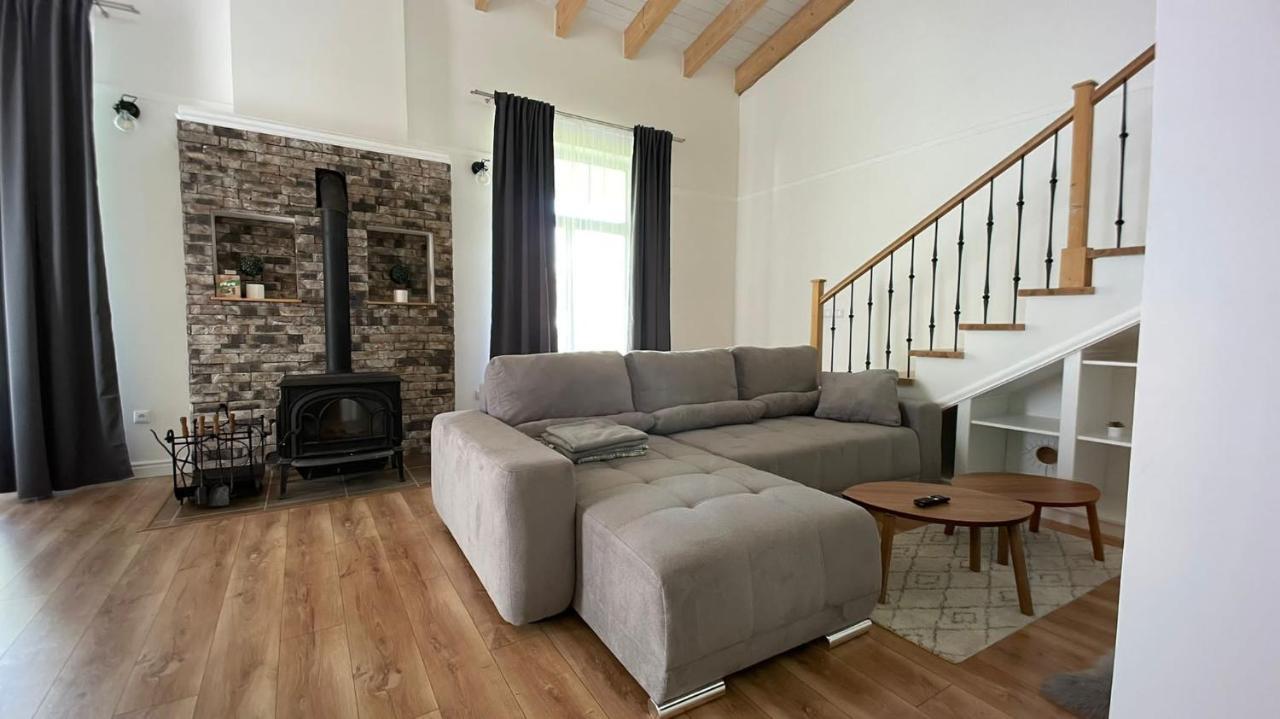 הוילה Liptovský Mikuláš Apartmanovy Dom S Virivkou, Pod Secnom, Liptovsky Jan מראה חיצוני תמונה